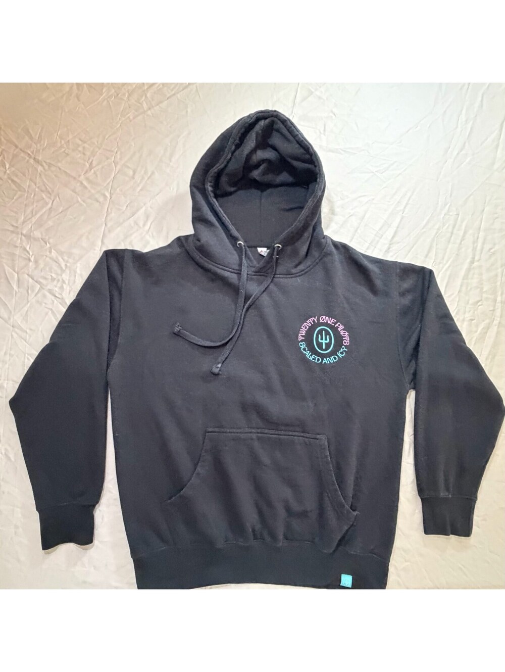 Twenty One Pilots Scaled and Icy Black Pullover Hoodie Dragon Graphic Size L